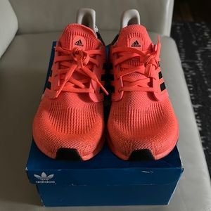 Adidas Primeblue ultra boost